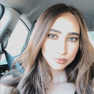 Meet your Posher, Natalie